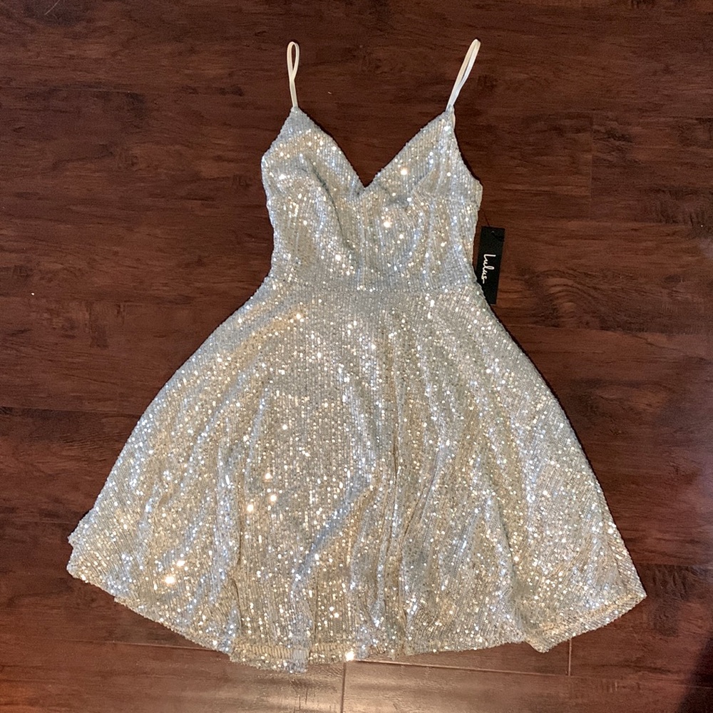 New - Silver sequin party dress from Lulu's. Size Small